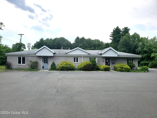 75 Troy Road, East Greenbush, Ny 12061