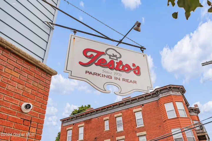 853 4th Avenue, Troy, Ny 12182