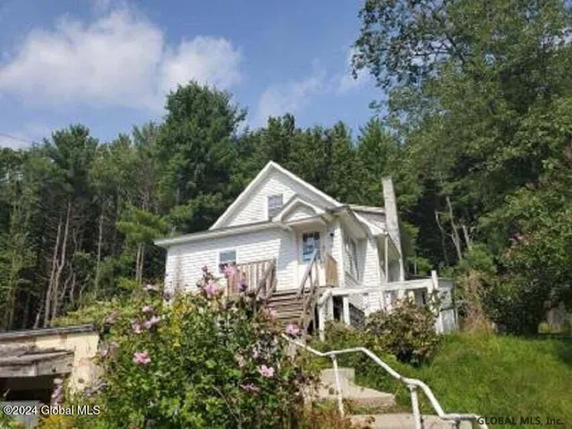 524 Morey Park Hill Road, Schodack, New York 12123