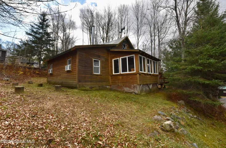 2 Mountain Street, Greenfield, Ny 12850