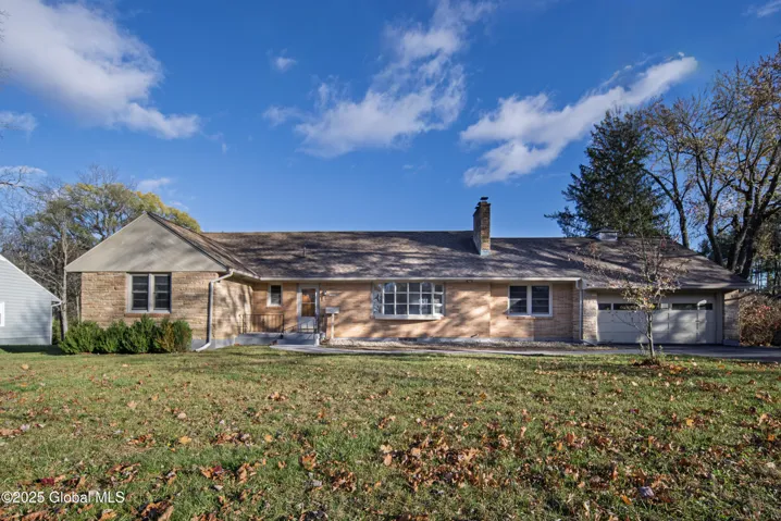 1258 Hawthorn Road, Niskayuna, New York 12309