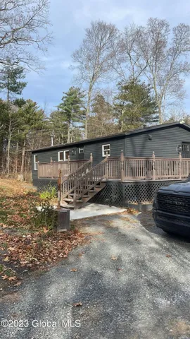 690 Green Lake Road, Athens, Ny 12015