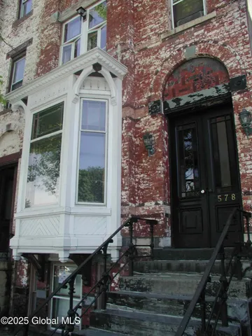 578 Madison Avenue, Albany, New York 12208