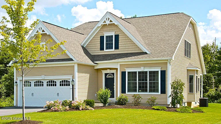 41 Heritage Way, Bethlehem, Ny 12158