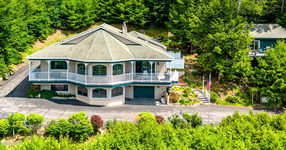 536 E Shore Drive, Horicon, New York 12808