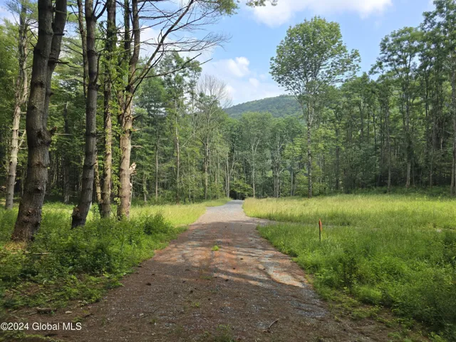 L 2 2065 Ny-313, Salem, Ny 12873