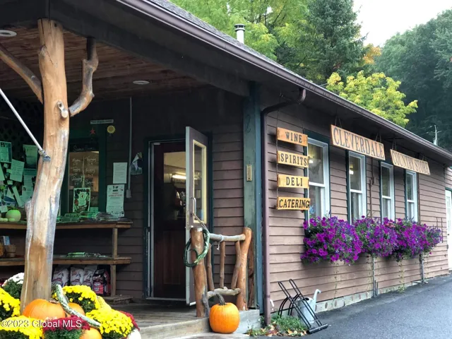 2660 State Route 9l, Queensbury, Ny 12804