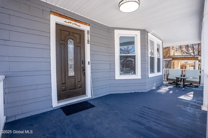 818 Bedford Road, Schenectady, Ny 12308