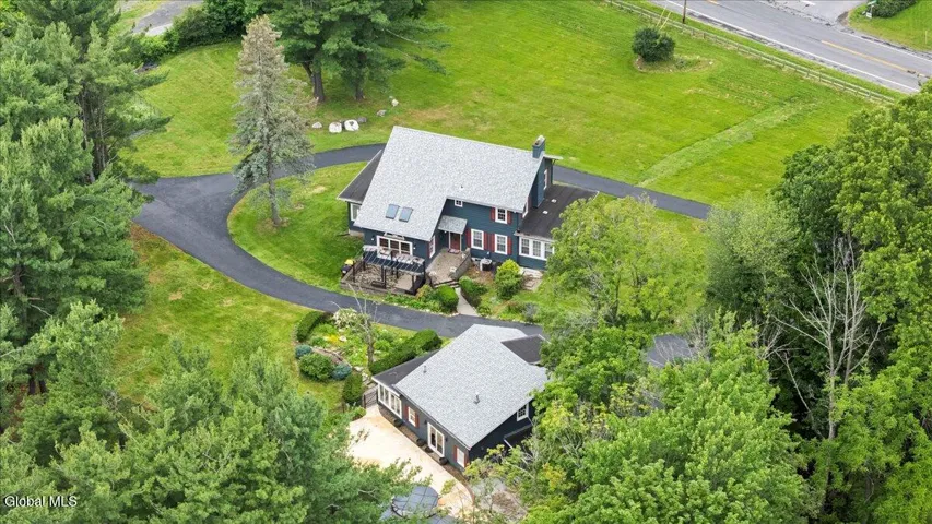 4637 Ny-43, North Greenbush, New York 12144