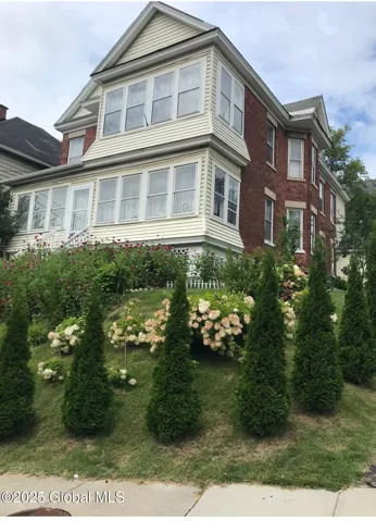 240-242 Vrooman Avenue, Amsterdam, Ny 12010