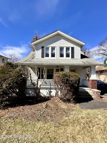 11 Middlesex Road, East Greenbush, Ny 12061