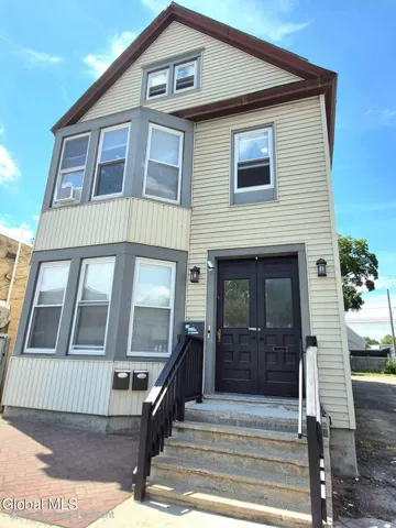 445 5th Avenue, Troy, Ny 12182