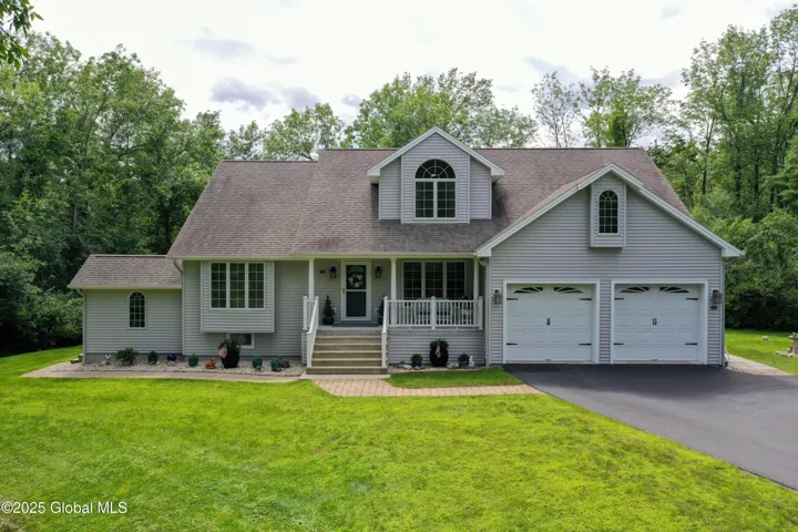 68 Mossy Point Road, Ticonderoga, Ny 12883