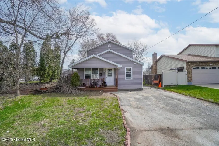 1726 Greenpoint Avenue, Rotterdam, Ny 12303