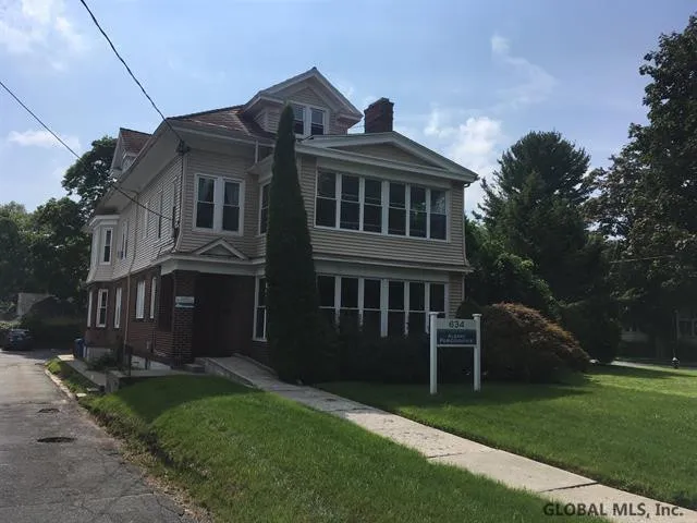 634 Western Avenue, 2nd Floor - Apt #1, Albany, Ny 12203