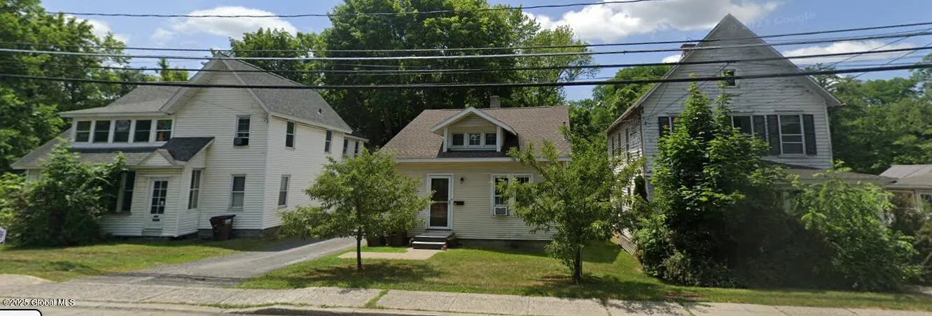 612-618 Kenwood Avenue, Bethlehem, New York 12054