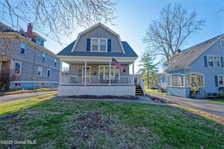 1116 Van Antwerp Road, Niskayuna, Ny 12309