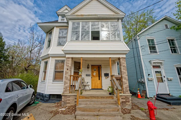 16 Paulding Street, Schenectady, Ny 12308