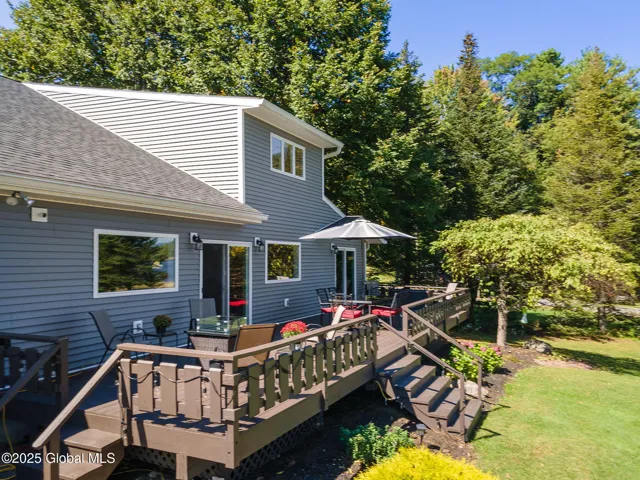 128 Paradise Pt Lane, Mayfield, Ny 12117