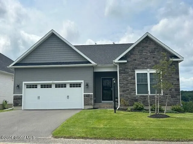 31 Harbor Lane, Colonie, Ny 12047