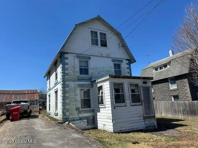 9 Bridal Row, Moriah, Ny 12998