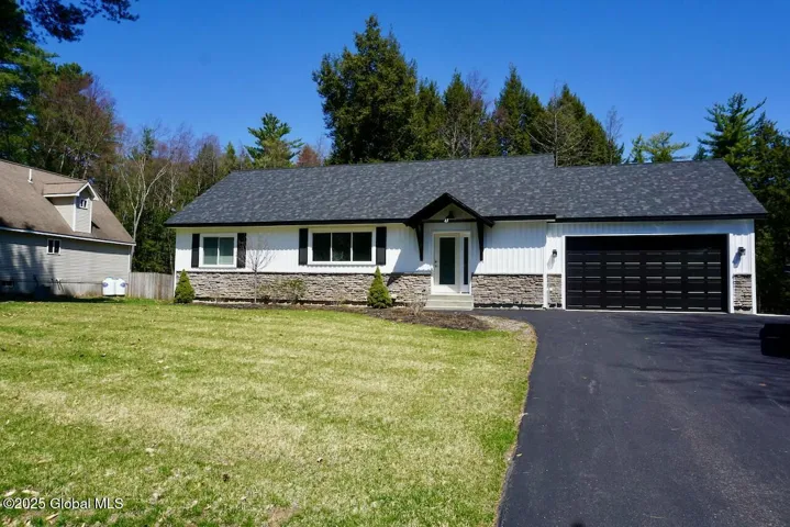 47 Locust Ridge Drive, Corinth, Ny 12822
