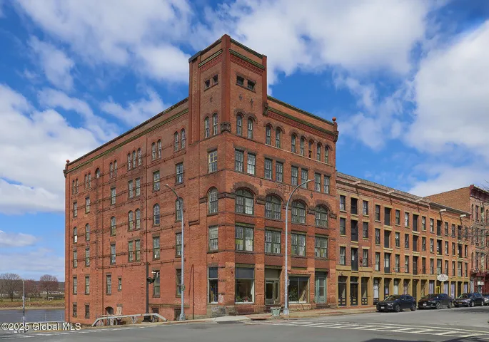 155 S River Street, A, Troy, Ny 12180