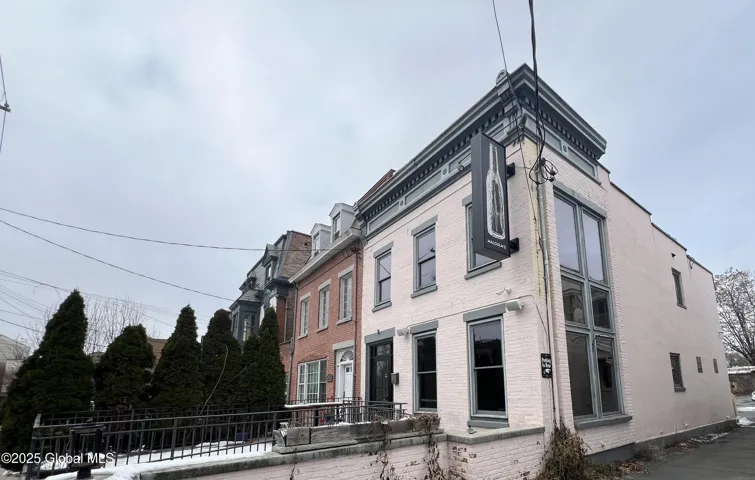 617 Union Street, Schenectady, Ny 12305