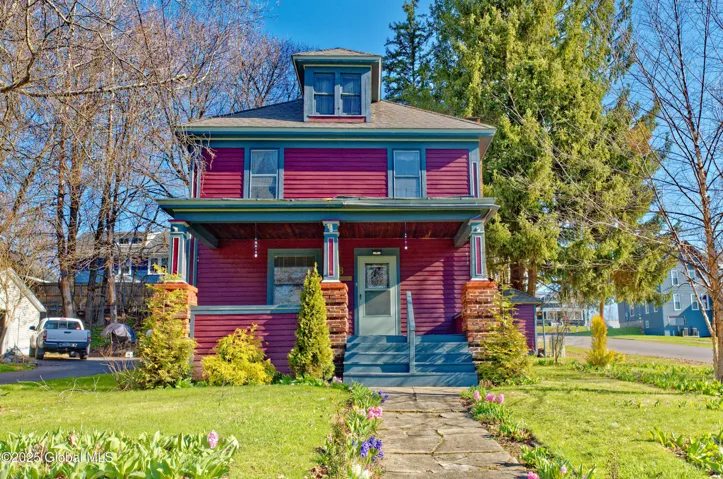 18 1st Avenue, Mayfield, Ny 12117