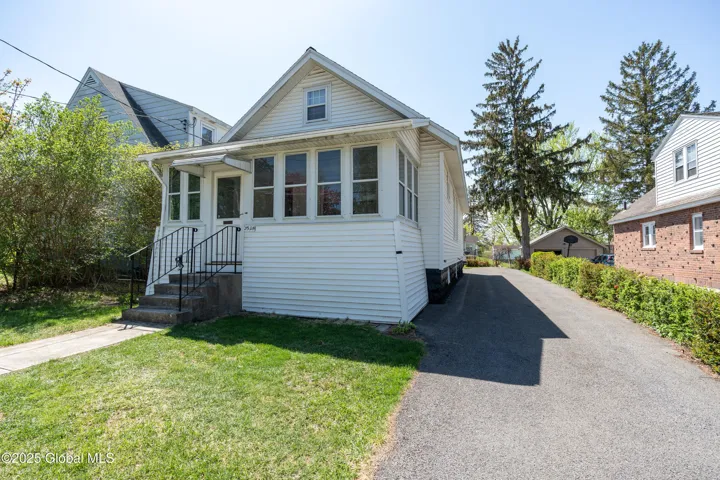 1538 Nott Street, Schenectady, New York 12308