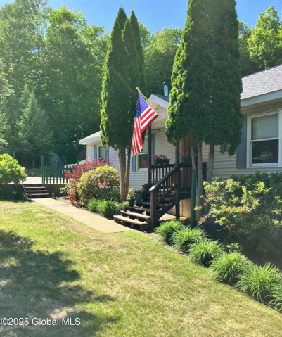 2091 State Route 8, Johnsburg, Ny 12843