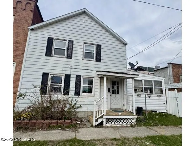 1 Center Street, Green Island, Ny 12183