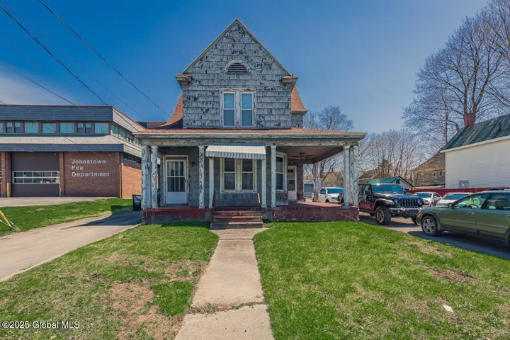240-242 N Perry Street, Johnstown, Ny 12095