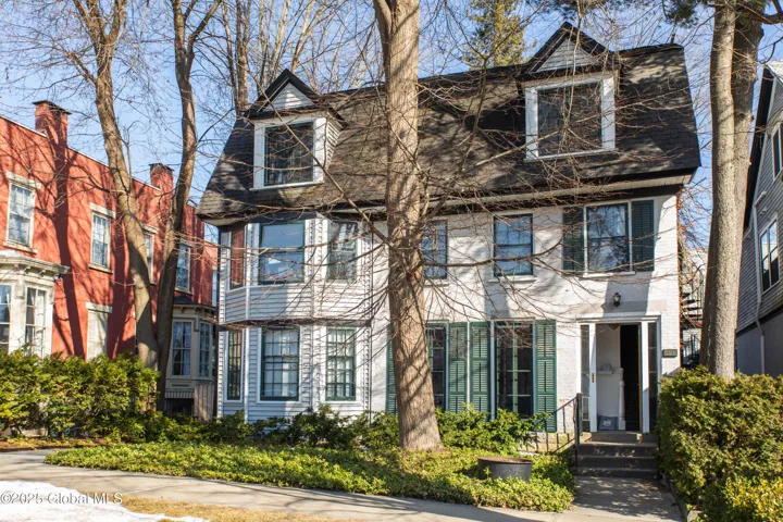 590 N Broadway, Saratoga Springs, New York 12866