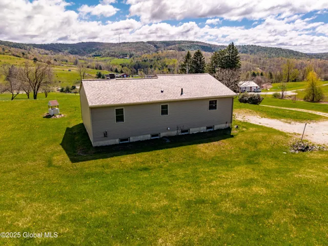 20 Yager Road, Hoosick, Ny 12090