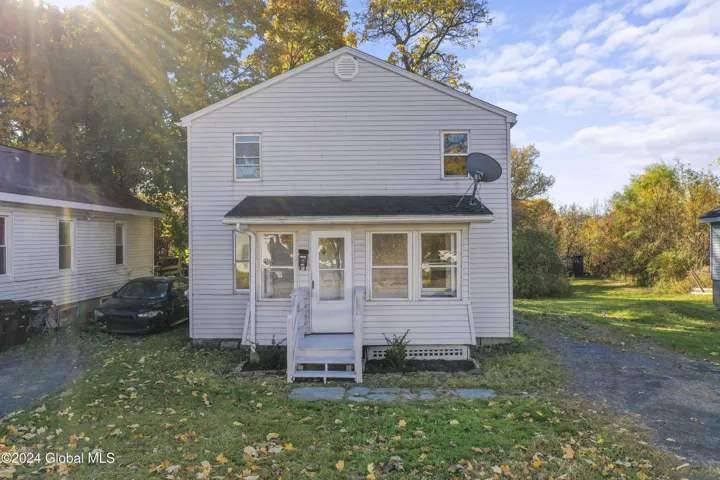 124 Cottage Street, Ravena, Ny 12143