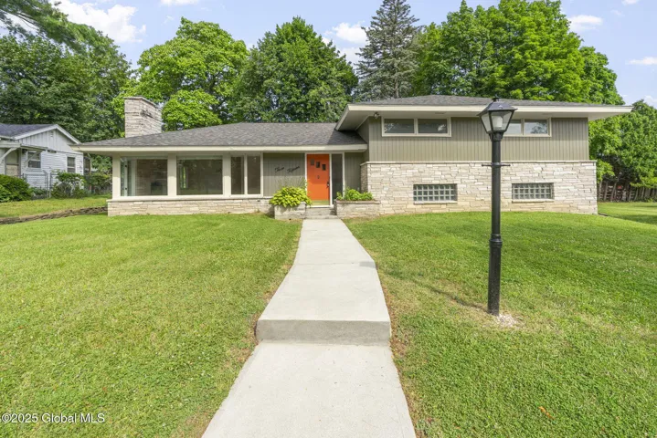 315 S Main Avenue, Albany, New York 12209