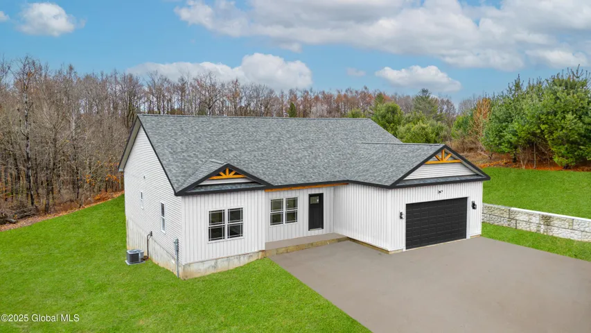 734 Groveside Road, Pittstown, Ny 12028