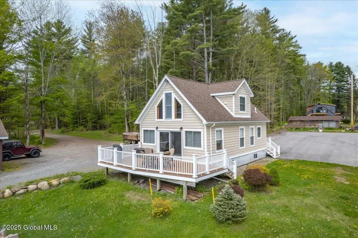 126 Lakeview Lane, Mayfield, New York 12117