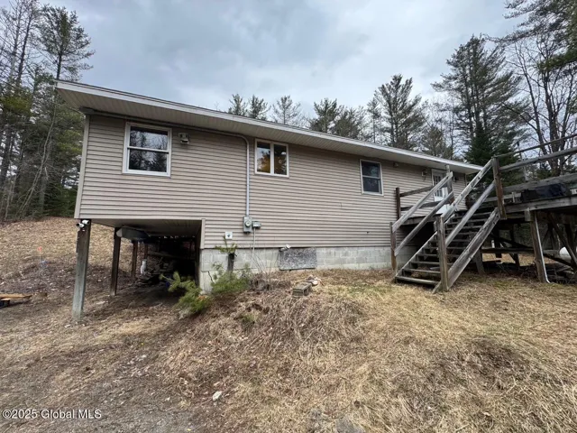 11 Beaureguard Way, Minerva, New York 12851