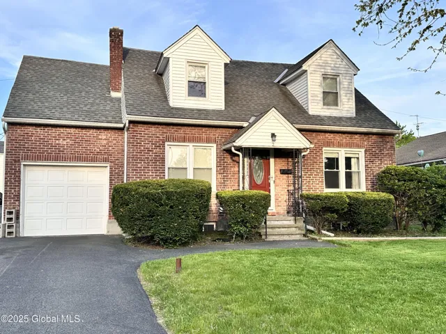 2 Birchwood Avenue, Rensselaer, Ny 12144