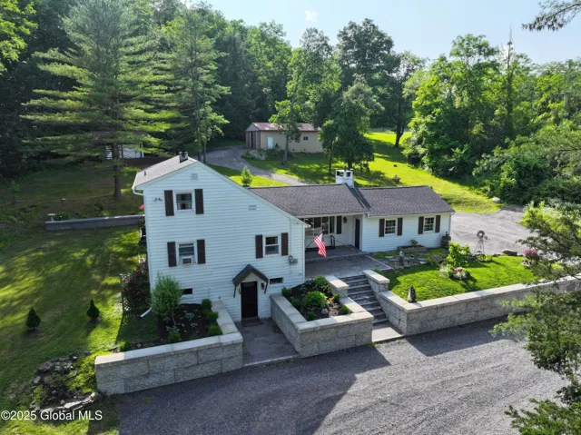 54 Nodine Mountain Road, New Baltimore, Ny 12124