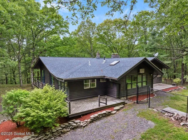 100 Schnackenberg Road, Ghent, New York 12075
