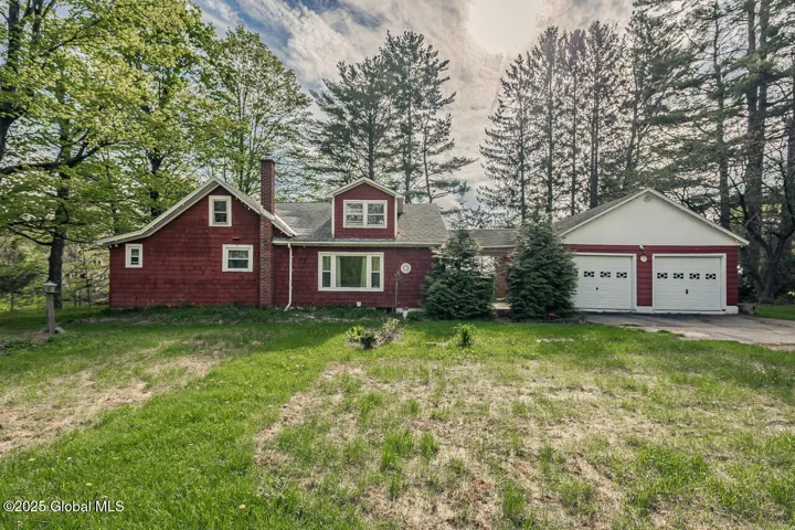 5518 Crooked Street, Galway, New York 12074