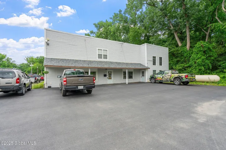 389 Anthony Street, Schenectady, New York 12308