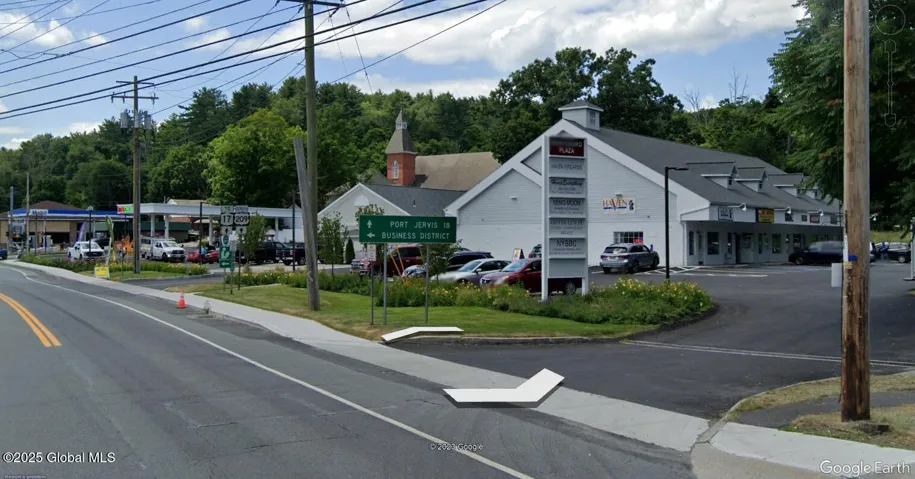 187 Kingston Avenue, Wurtsboro, New York 12790