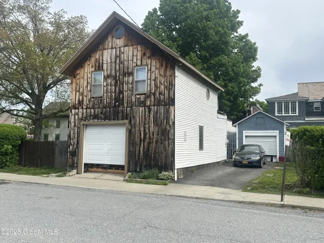 1 Willard Street, Hoosick Falls, New York 12090