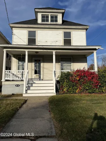 1643 Rugby Road, Schenectady, New York 12309