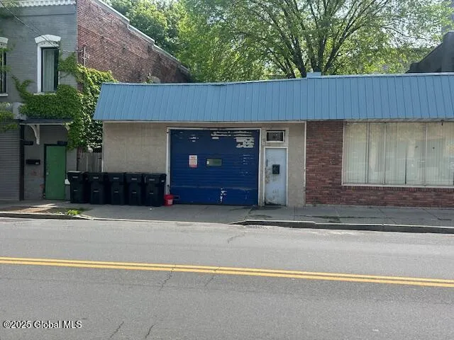 660 River Street, Troy, New York 12180