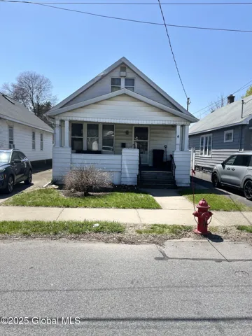 1554 Hawthorne Street, Schenectady, New York 12303